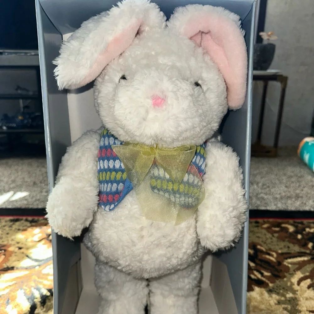 1988 Chrisha Creation Playful Plush Hip Swing Animated Easter Bunny 19
